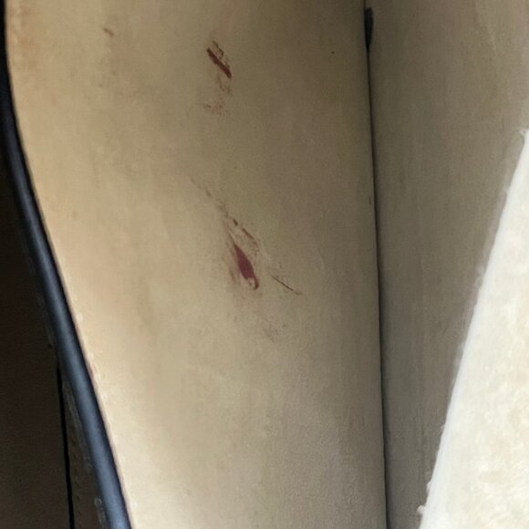 Valentino Garavani Rockstud grainy calfskin crossbody bag Light Ivory - Picture 12 of 14